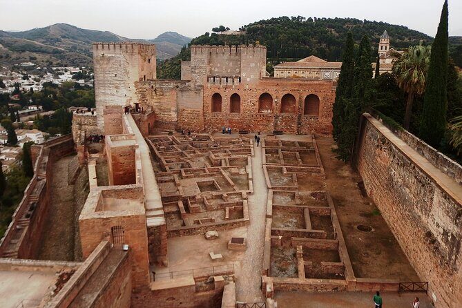 Alhambra and Albaicin Private Day Trip from Malaga - Why This Tour Works for You