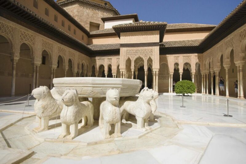Alhambra, Nasrid Palaces, and Generalife 3-Hour Guided Tour - What We Love and the Caveats