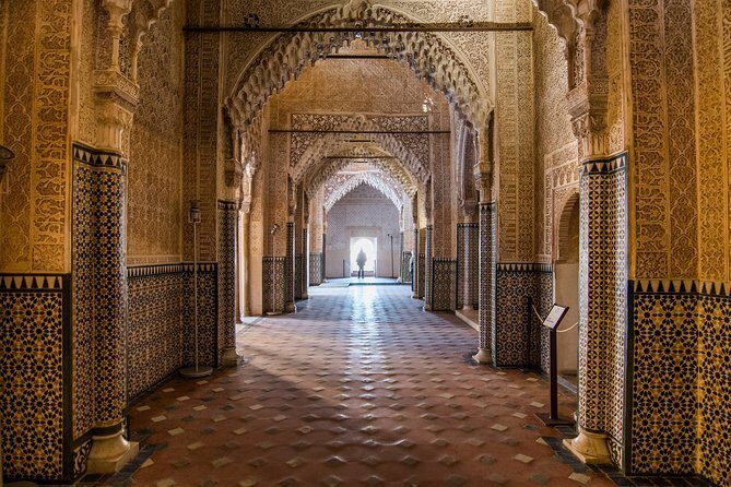 Alhambra: Small Group Tour with Local Guide & Admission - The Value of a Guided Experience