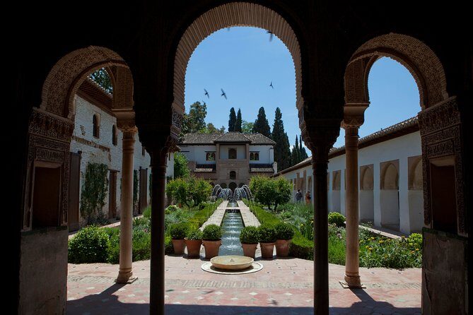 Alhambra: Small Group Tour with Local Guide & Admission - FAQ