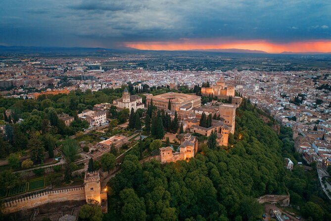 Alhambra with Nazaries Palaces Private Tour - FAQ