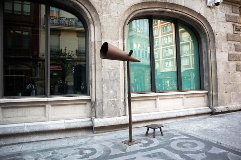 Alhóndiga de Bilbao: Art explained by Artists - Practicalities and Logistics