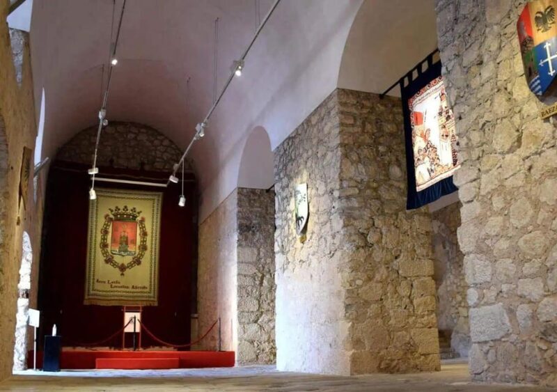 Alicante: Bullring and Castle Guided Tour with Taxi Transfer - FAQ