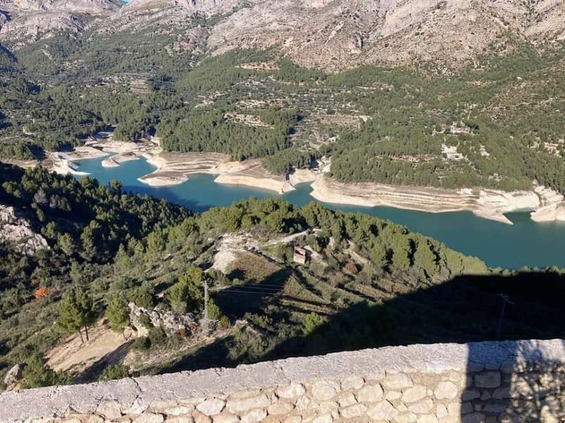 Alicante: Guadalest and Altea Guided Tour with Pickup - Exploring Altea: The Artistic Seaside Town