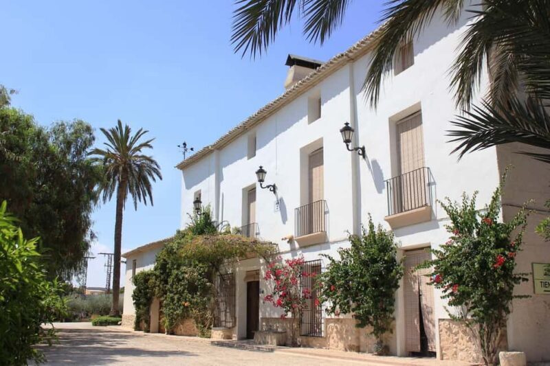 Alicante: Historic Winery Guided Tour + Wine Tasting / Private Transportation - FAQ