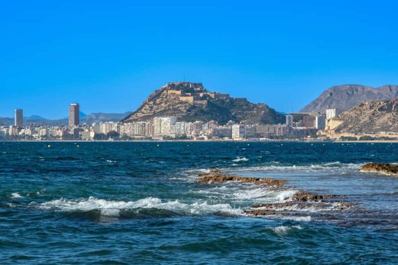 Alicante: Old Town and Santa Bárbara Castle Walking Tour - Who Should Consider This Tour?