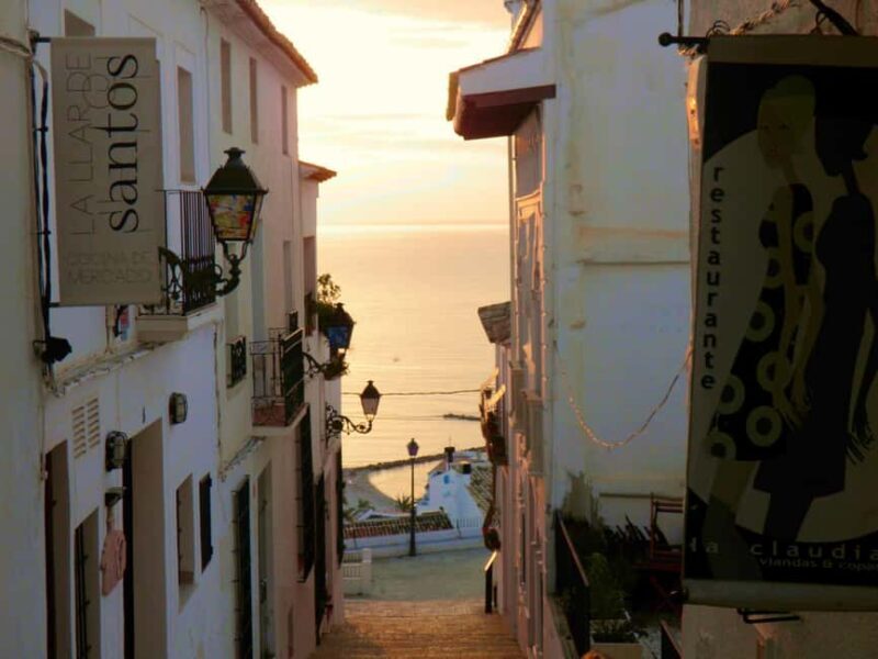 Alicante Shared Tour Old town, Elche & Huerto del Cura Grdns - Frequently Asked Questions