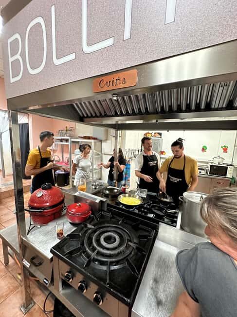 Alicante:Evening Spanish Tapas Cooking Class with Live Music - A Closer Look at the Itinerary and Experience