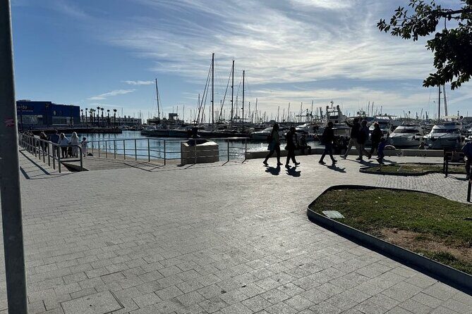 Alicantes History and Highlights: Self-Guided Walking Tour - FAQ