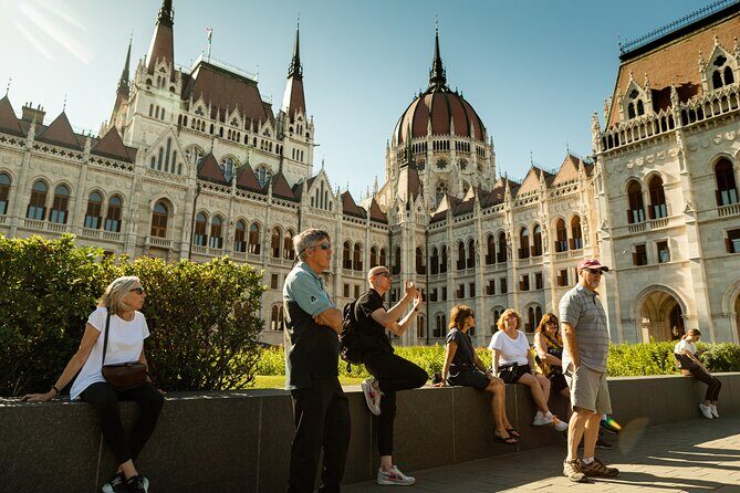 All About Budapest: Full Day Walking Tour with Lunch & Metro Pass - What to Expect from the Tour
