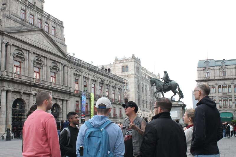 All-in-one CDMX adventure - Strolling through Alameda Central & Bellas Artes
