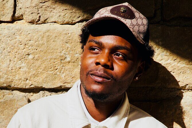 All in One! Tour, Photos and Guide in the Old Heart of Barcelona - FAQ