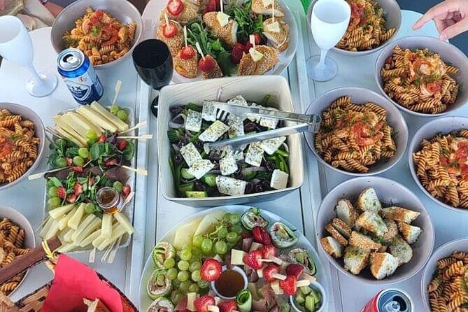 All incl. Rhenia & sunset from Little Venice (12 pax) free trans - An honest look at what this tour offers