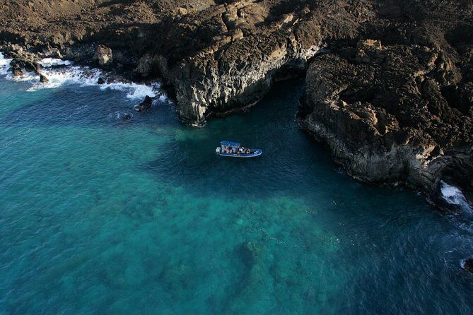 All-Inclusive 5.5 hr La Perouse Bay & Molokini Sea Cave Boat Tour - Discover the All-Inclusive La Perouse Bay & Molokini Sea Cave Boat Tour