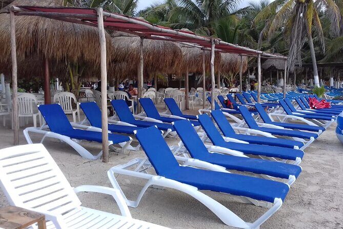 All-inclusive beach day in LOS ARRECIFES REST. / open bar - massage and lunch .. - Who Is This Tour Best For?