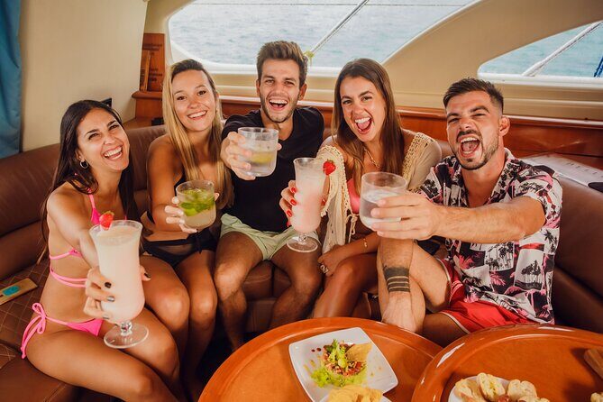 All Inclusive Cancun: 9hrs Coast & Fun 50' Cranchi Mediterranee - What to Expect from the All-Inclusive Cancun Yacht Tour