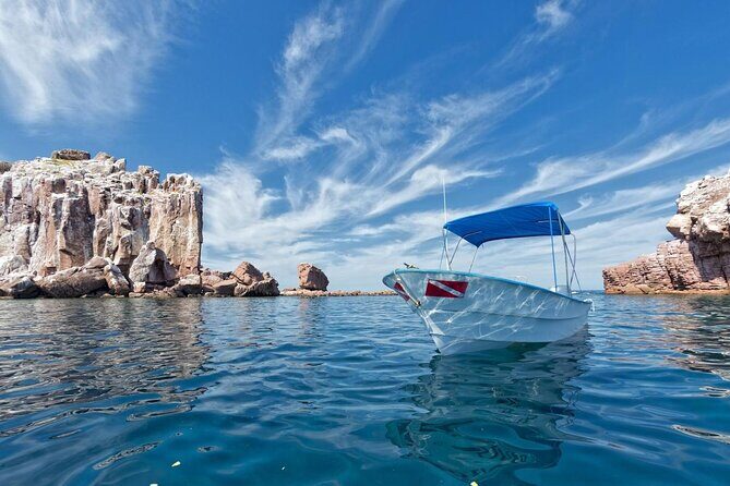 All-Inclusive catamaran Espiritu Santo Island Tour from Los Cabos - Key Points