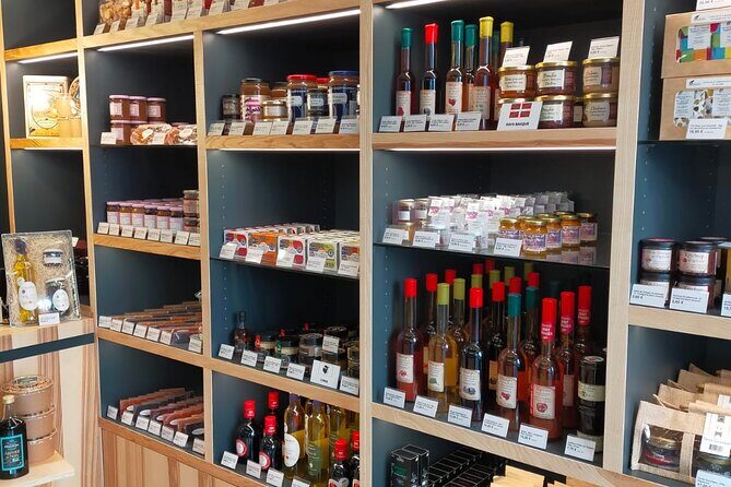 All Inclusive Food Tour of Annecy Old Town with Local Guide - Who Would Enjoy This Tour?