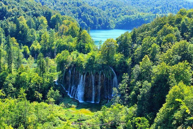 All inclusive luxury daytrip to Plitvice from Zagreb. - Key Points