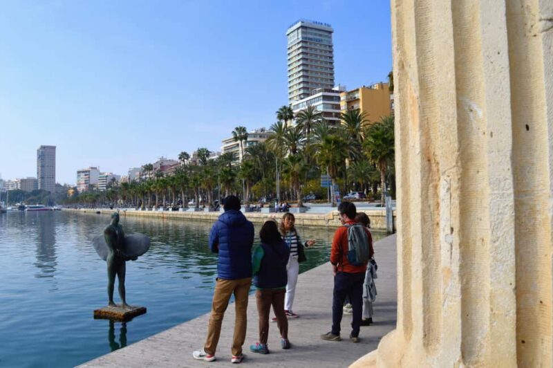 All of Alicante with the Castle, Market, and Tapas. Small group, max 6 people - Key Points