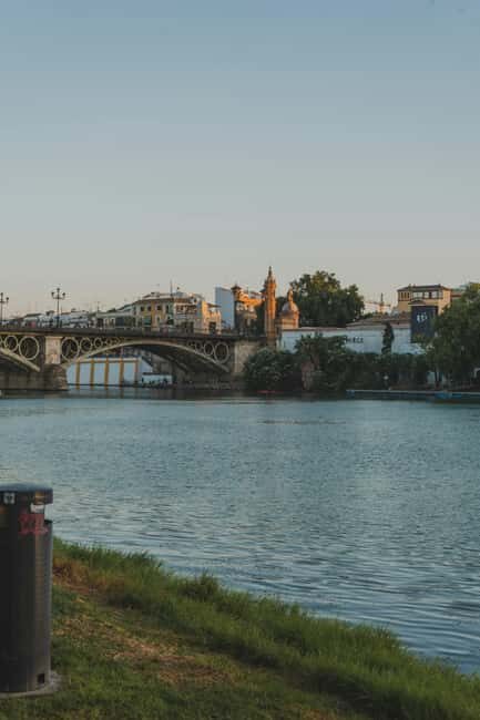 Alma Trianera: A private, 120-minute sensory walking tour of Triana. - Key Points