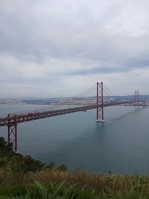 Almada: City Tour with Tuk-Tuk Ride and Cristo Rei Visit - What to Expect from this Almada Tour