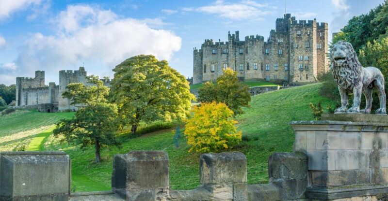 Alnwick Castle, Northumberland & Scottish Borders 1-Day Tour - The Experience in Detail