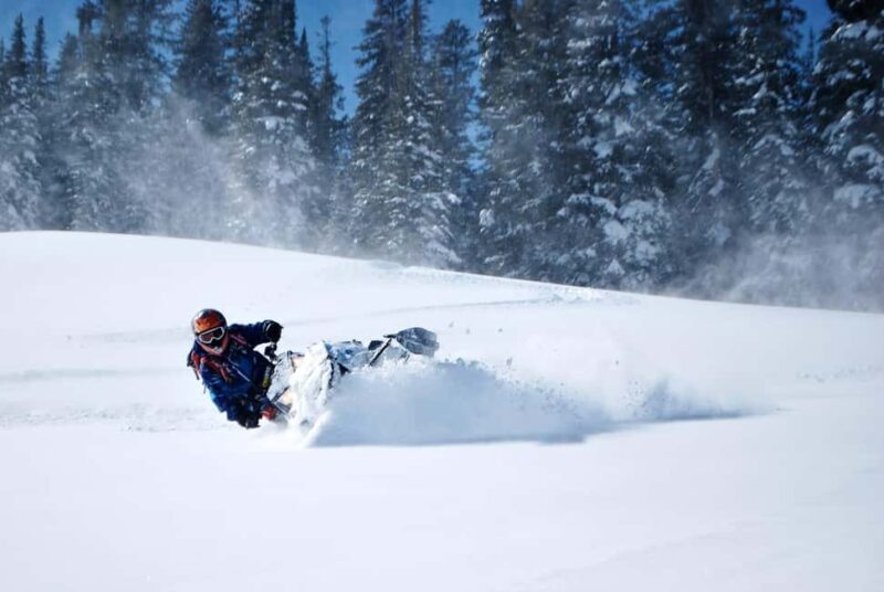 Alpine: Snowmobile Rental with Gear and Trailer - Analyzing the Value