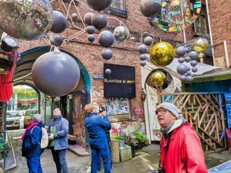 Alternative Hamburg / Street Art Private Tour - Key Points