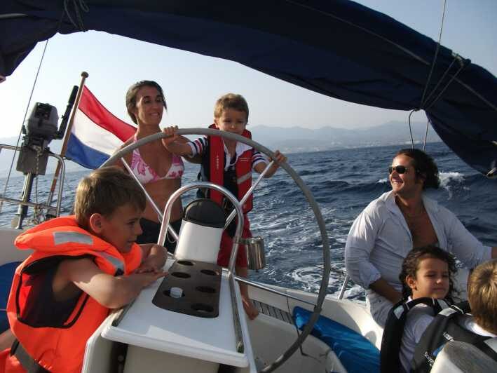 Always private 4 hour - Sail- dolphin Yacht Charter-paddle - Setting the Scene: What to Expect on Your Day Out