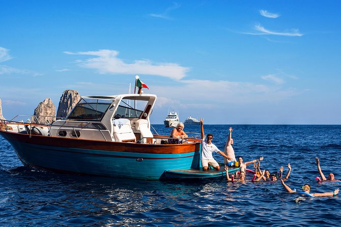 Amalfi Coast Boat Tour from Sorrento with Positano Visit - The ride back to Sorrento (prosecco, limoncello, and one last coast view)