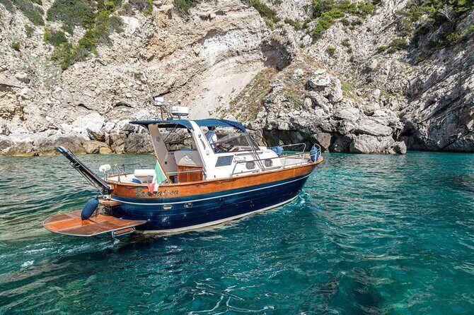 Amalfi Coast private boat tour from Sorrento - Apreamare 10 - An In-Depth Look at the Amalfi Coast Private Boat Experience
