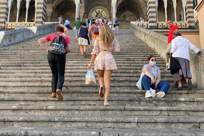 Amalfi Coast Private Day Tour with English speaking driver - FAQ