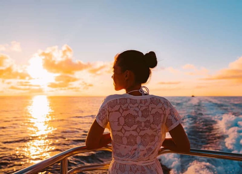 Amalfi Coast: Sunset Boat Tour with Fruit & Drinks - What’s Included and What to Expect