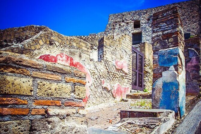 Amalfi Coast to Naples Transfer and 2-Hour Pompeii Private Tour - Key Points