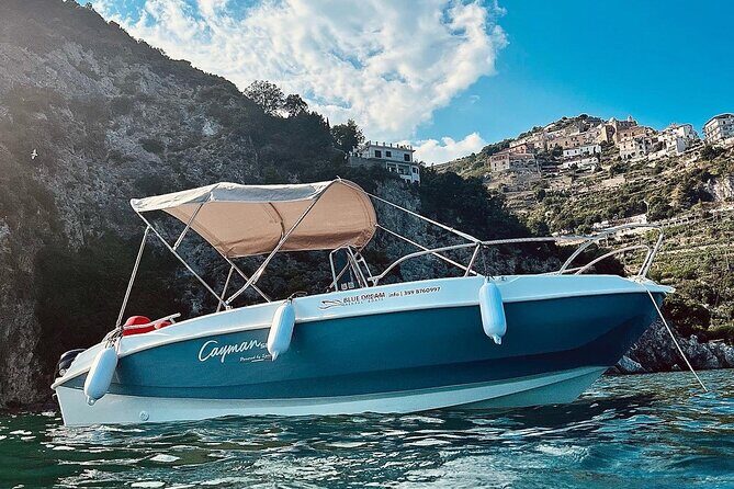 Amalfitan coast boat rent no license or with professional skipper - The Boats: Modern, Secure, and Comfortable