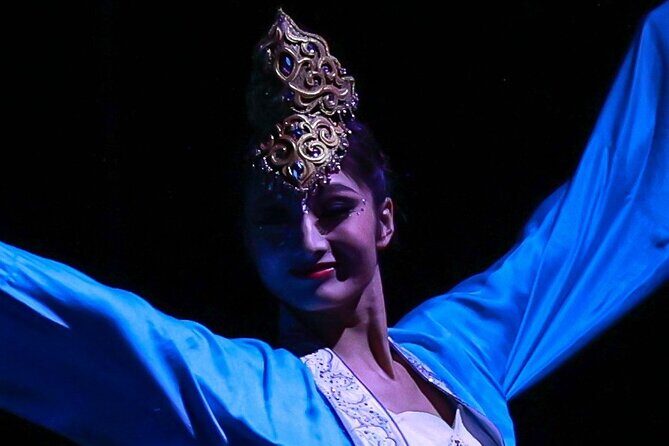 Amazing Acrobats: Grand Shanghai Circus Show in Branson - Who Should Consider This Show?