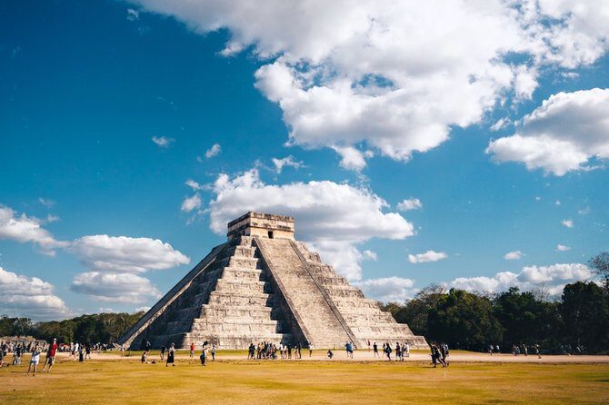 Amazing Chichen Itza and Cenote Mayan Experience Tour - Starting the Day with Chichen Itza
