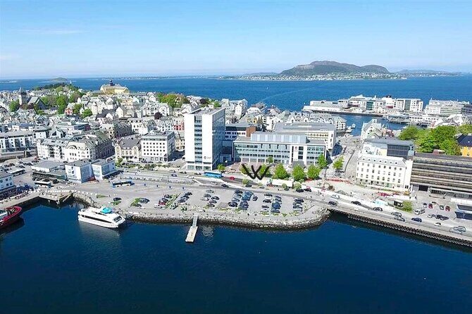 Amazing city walk in Ålesund - What to Expect on the Tour