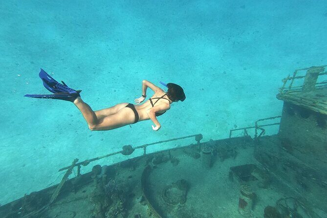 Amazing Clear Boat Adventure and Unlimited Beach Break with Lunch - An Overview of the Experience