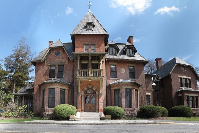 Amazing Scavenger Hunt: Ithaca Big Red Cornell - Who Should Consider This Tour?