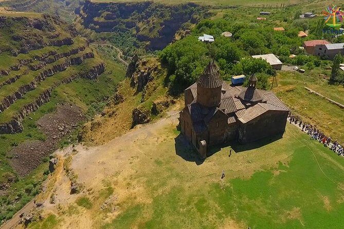 Amberd (Saghmosavank,Armenian alphbet monument) - FAQ