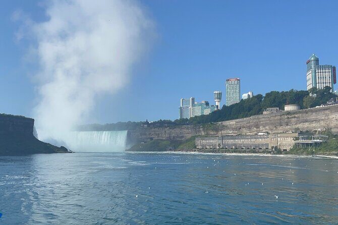 American 5pm Tour with Maid of the Mist Ticket and Guide - Detailed Look at What You Can Expect
