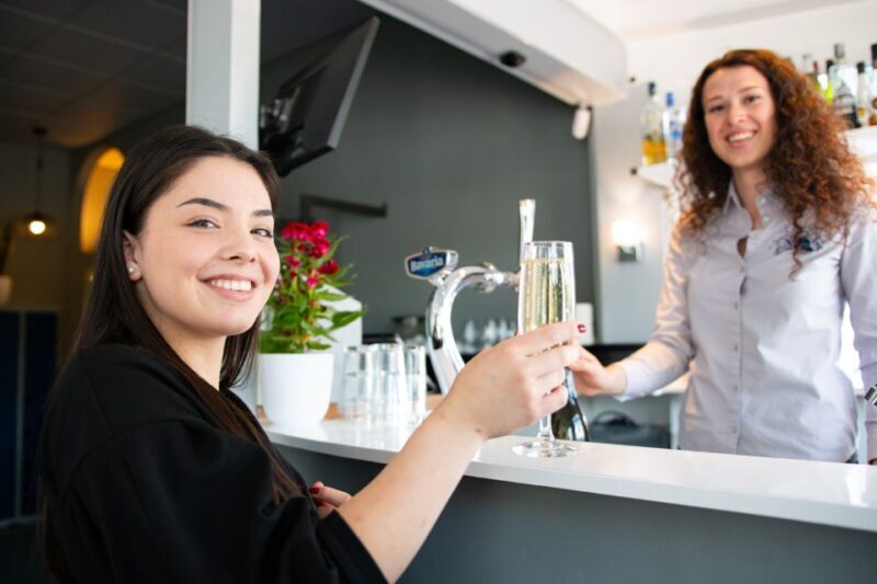 Amsterdam: 3 Course Dinner in the Dark - What Is the Experience Like?