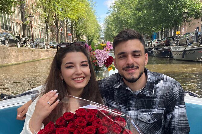 Amsterdam 90-min Private Canal Cruise with Live Guide and Drinks - Who’s This Tour Best For?