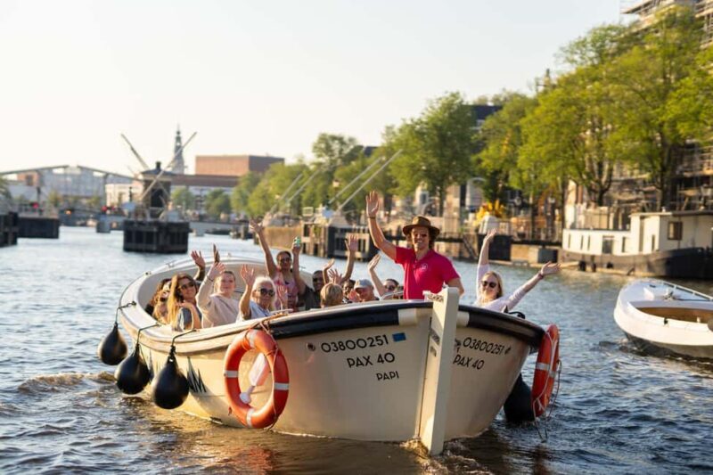 Amsterdam: 90 Min Small Group Canal Cruise and Local Guide! - What the Reviews Say