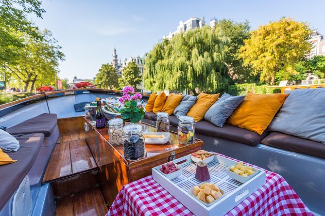 Amsterdam All-Inclusive 90-Minutes Canal Cruise by Captain Jack - What to Expect on the Tour