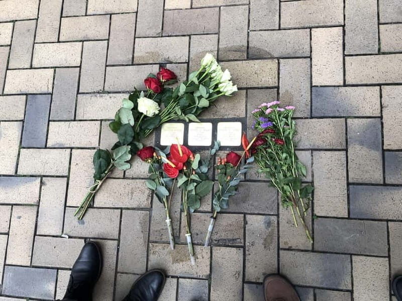 Amsterdam: Anne Frank and WWII Private Walking Tour - A Closer Look at the Tour