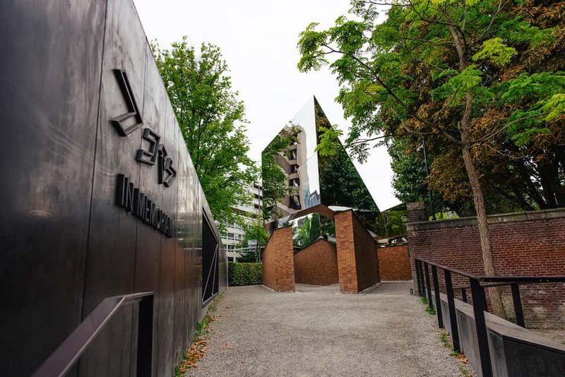 Amsterdam: Anne Frank Guided Walking Tour in DE/EN/IT/ES - Price and Value: Why $28 Can Make Sense for Two Hours