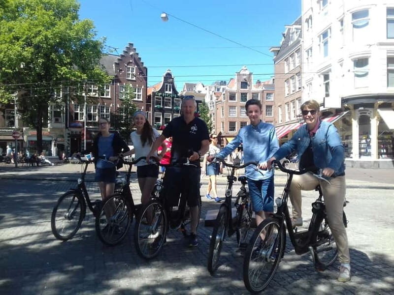 Amsterdam bike tour with a French-speaking guide local! - What to Expect During the Tour